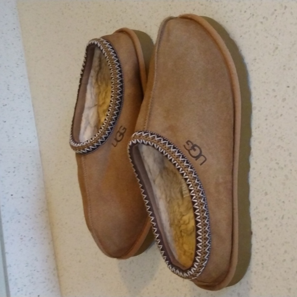 Tasman UGG